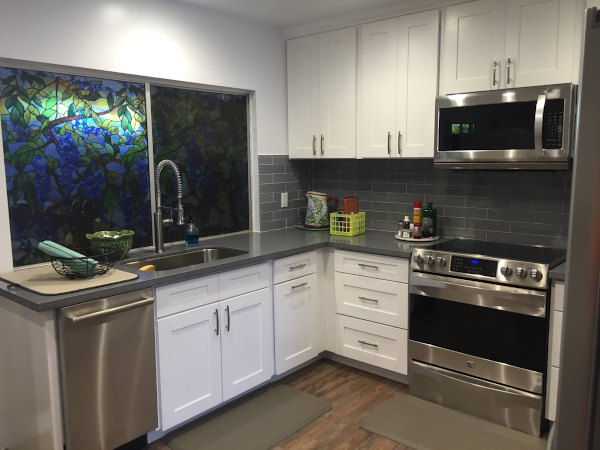 New Oahu Kitchen by CAA Hawaii Cabinet